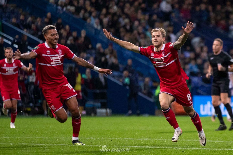 一位跑者在 一位跑者在