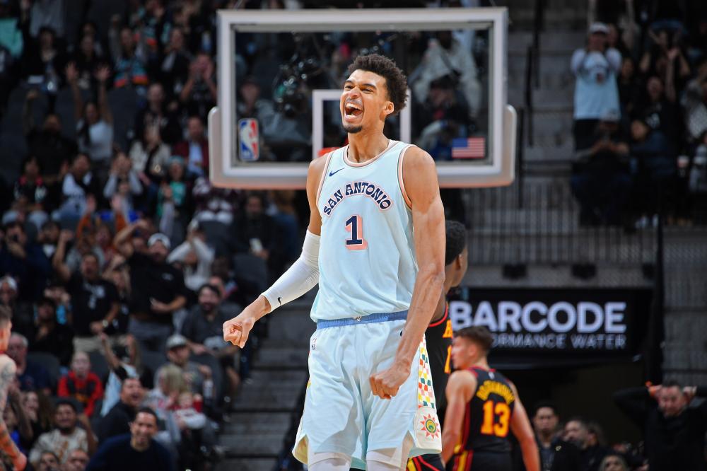 包括波兰 包括波兰