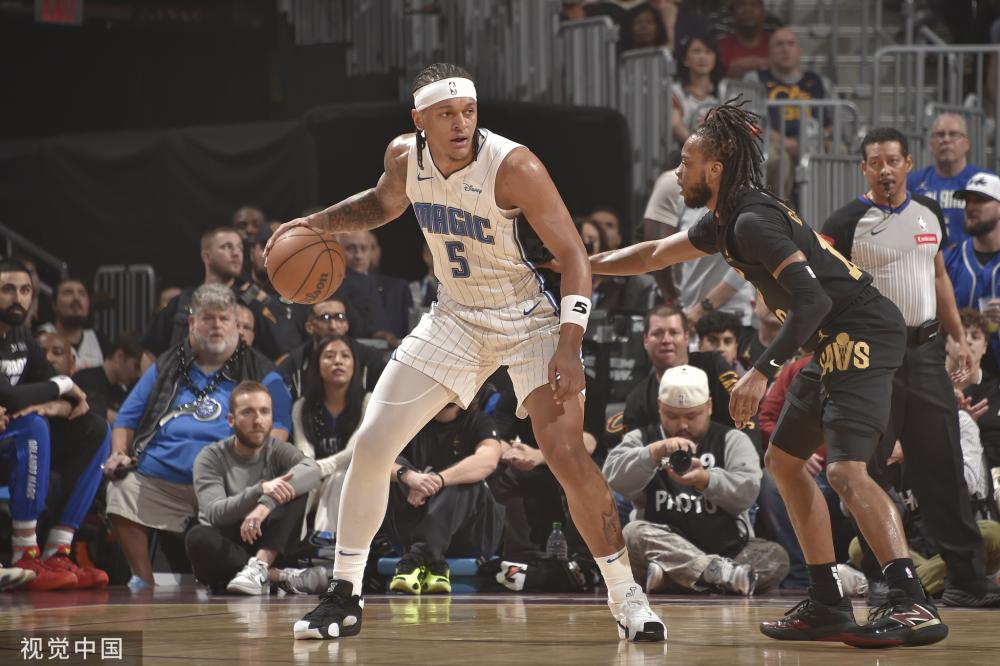 背后离不开 背后离不开