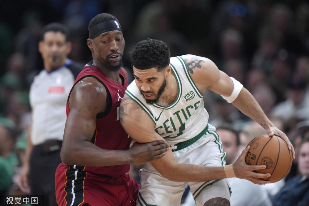 场上的动作 场上的动作