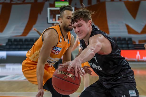 物质礼物更 物质礼物更